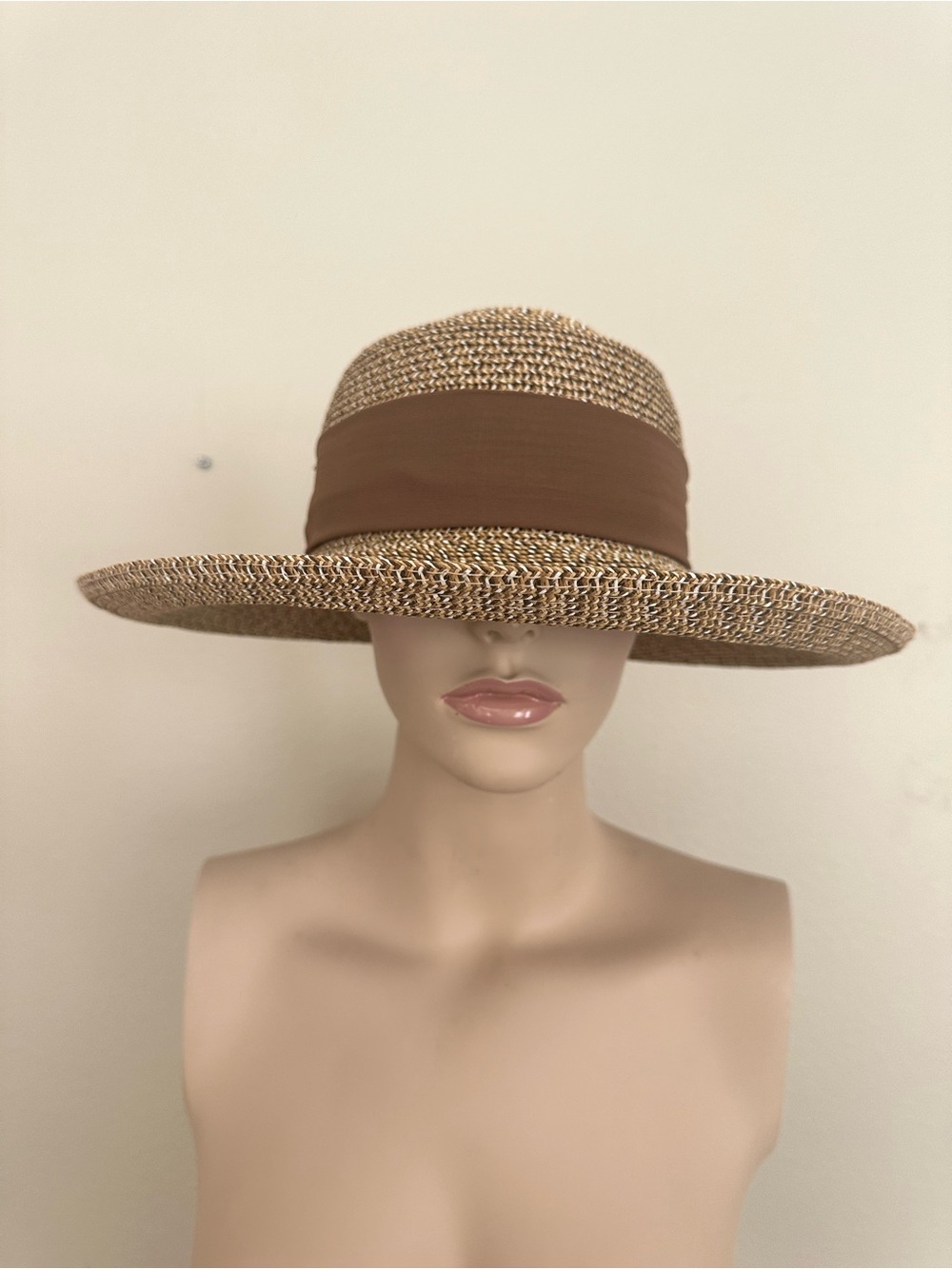 Nine West Natural Straw Sun Hat with Brown Band